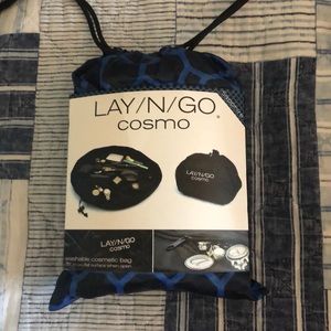 NWT cosmetic bag, lay n go, blue and black.